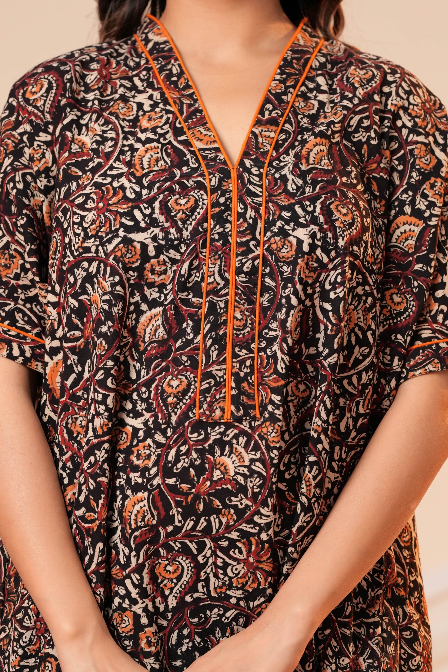 Title: Aavriti Dark Floral Jaal Hand Block Printed Cotton Kaftan