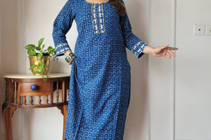 Aavriti Indigo Blue Bandhani Dot Hand Block Printed Kurta Pant Set