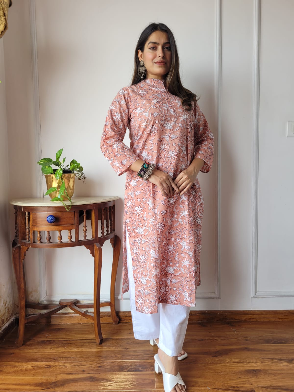 Aavriti Pastel Peach Lily Mandarin Collar Hand Block Printed Kurta Pant Set